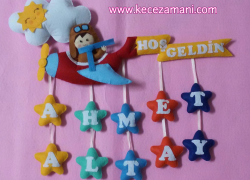 Keçe Pilot Bebek Uçak Kapı Süsü