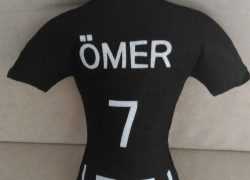 Keçe Forma Taraftar Beşiktaş Yastık (Ömer)