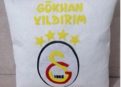 Galatasaray Keçe İşlemeli Yastık